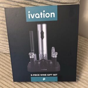 Black and Silver 9-Piece Wine Gift Set